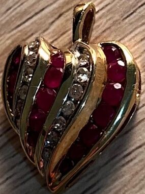 SUPERB Vintage 14K Ruby & Diamond HEART Drop Pendant!